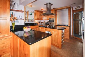 Photo 16- click for photo gallery